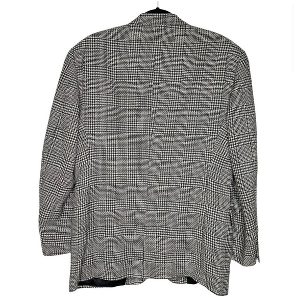 Stafford Houndstooth Sport Coat - Picture 2 of 7